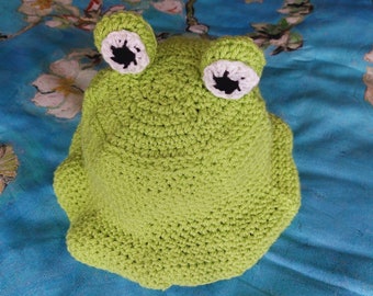 Crochet Frog Bucket Hat