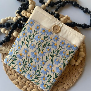 Blue Beige Daisy Book Sleeve with Pocket, Embroidered Book Cover, Flower Book Pouch, Padded Book Tablet Sleeve Protector Fabric Book Jacket
