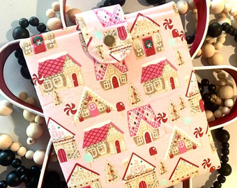 Pink Glitter Gingerbread Houses Book Sleeve, Kindle sleeve, Ereader sleeve, pink tablet sleeve, ipad sleeve, cute christmas book sleeve