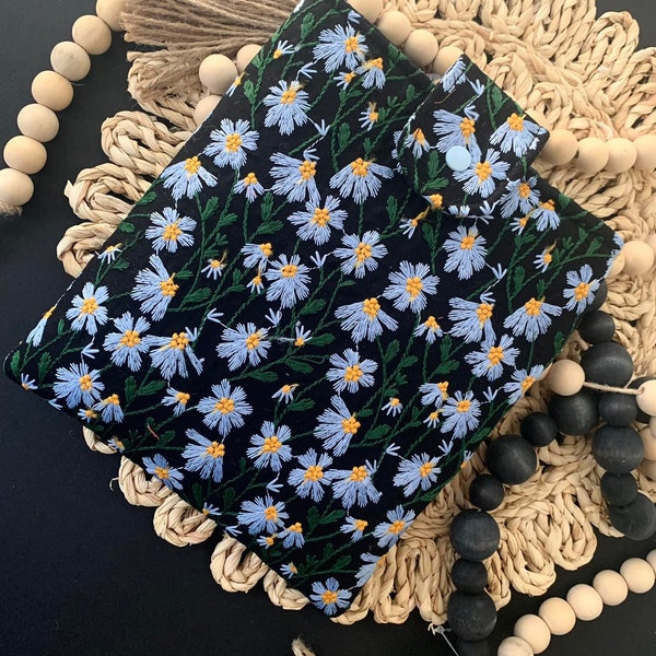 Blue Black Daisy Embroidered Book Sleeve, Padded Case, kindle sleeve, book sleeve, Protective Cover Book Gift, zipper closure