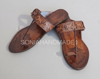 Handmade Leather Kolhapuri Sandals for Women: Horse Motif Carved Ethnic Flats