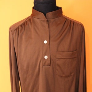 Blusa vintage dos anos 70, gola mao, vintage, estoque morto, marrom, NWT, Mod, anos sessenta,
