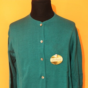 Vintage cardigan deadstock NWT 50&#39;s 60&#39;s green pearl button