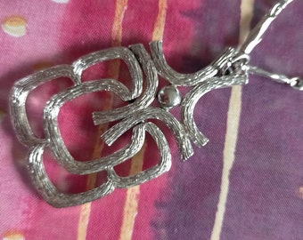 Vintage 70s pendant necklace avon, amazing mod hippie deadstock