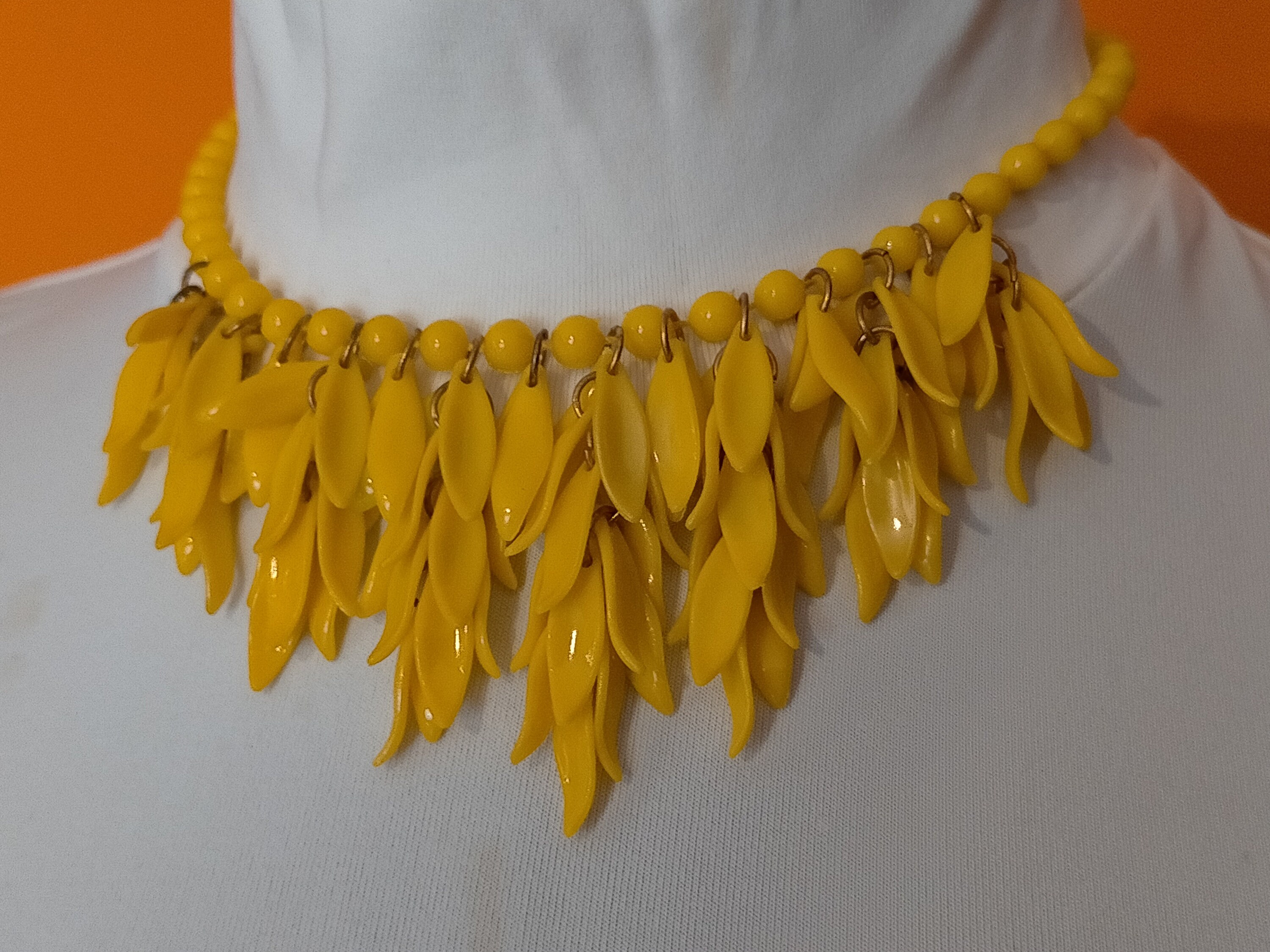 vintage necklace, 50s, 60s, pin up,  cocktail, glam, amazing, design yellow