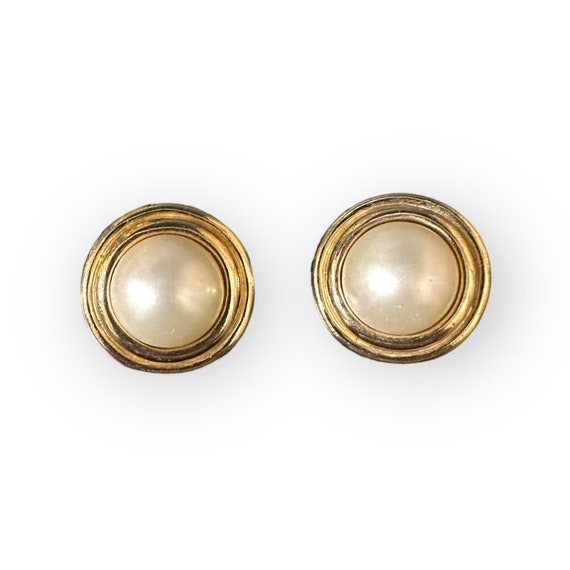 Ciner Vintage Faux Pearl Goldtone Clip on Earrings