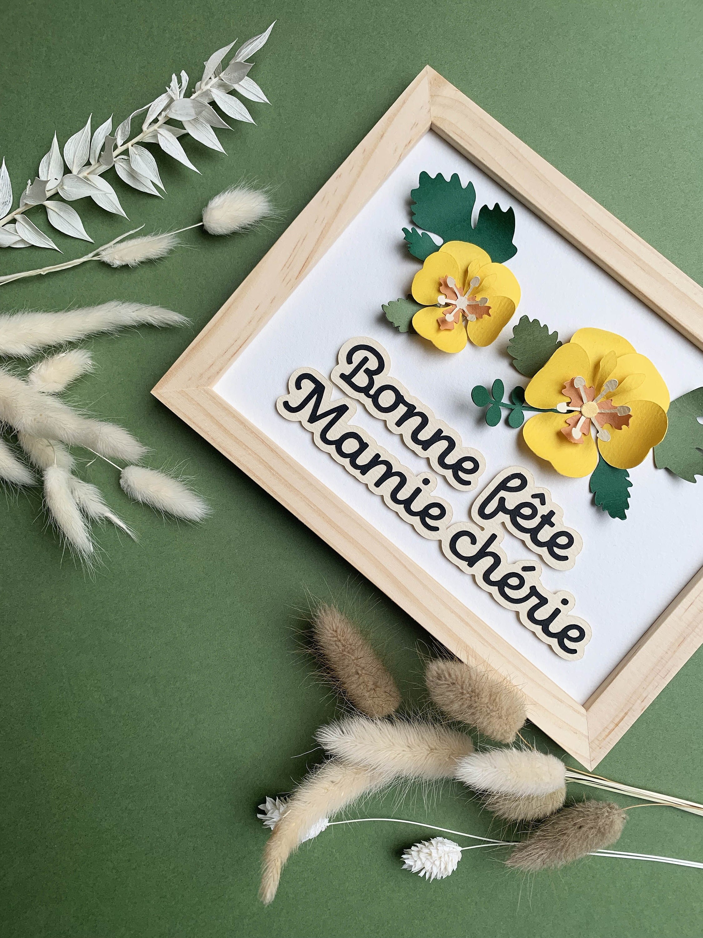 Cadre Fleurs en Papier/Bonne Fête Mamie Chérie, Texte Personnalisable, Décor Mural, Décoration Chamb