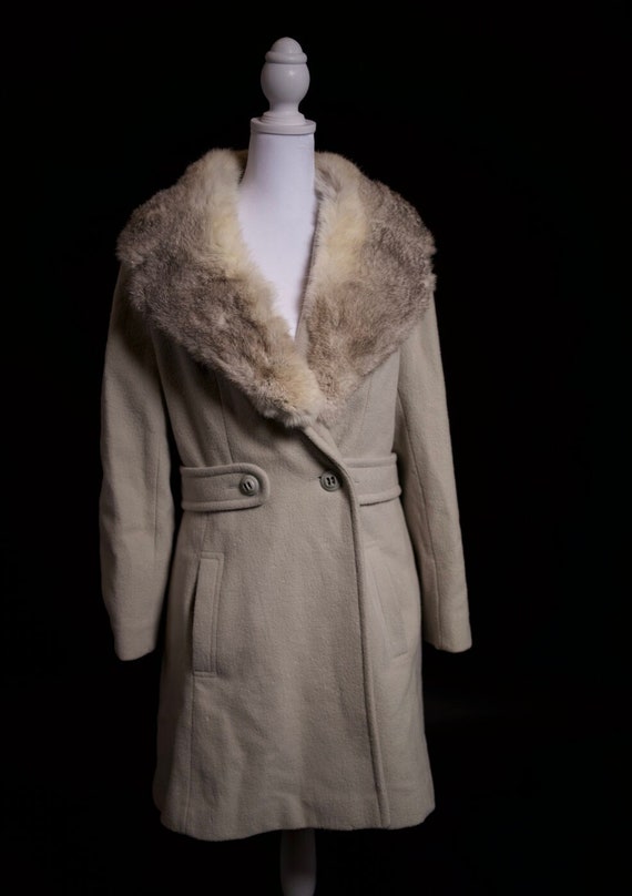 Vintage 60s 70s fur collar wool coat