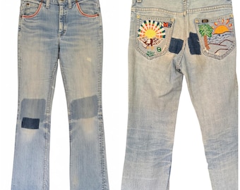 Vaqueros hippies vintage Lee de patchwork bordado de los años 60 y 70