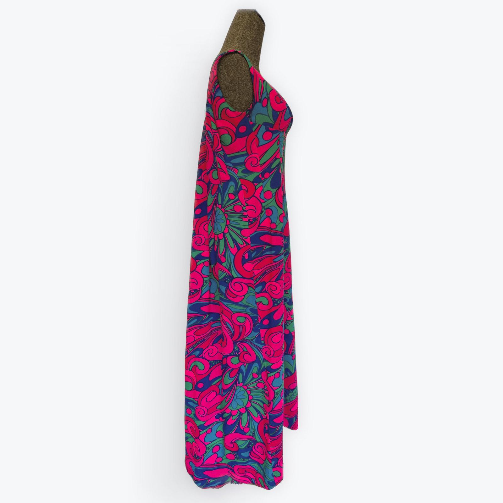 Vintage Psychedelic 60s 70s Waterfall Train Back Hawaiian Dress by Hale ...