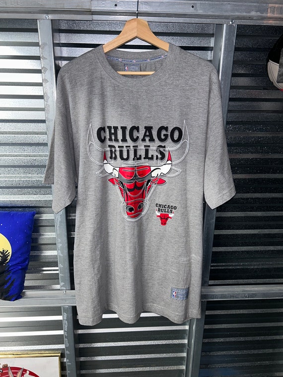 1996 Chicago Bulls 4th Championship T-Shirt - 2XL – The Vintage Store