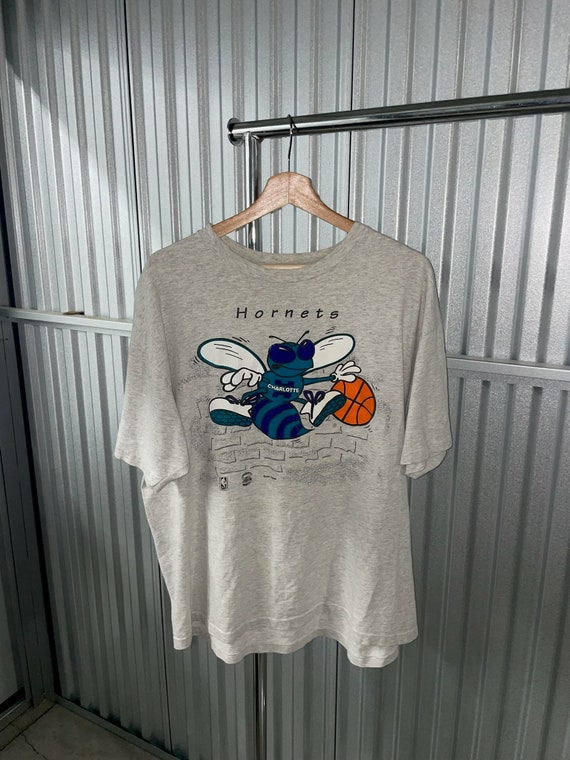 90s Charlotte Hornets NBA Basketball t-shirt Youth Extra Large - The  Captains Vintage