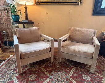 Two Milo Baughman Style Vintage Beige Velvet Lounge Chairs in Excellent Condition