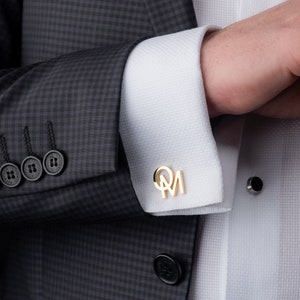 Gemelos con iniciales de plata esterlina - Gemelos con nombre personalizado - Regalos para novios y padrinos de boda - Accesorios de boda - Regalo pensativo para él