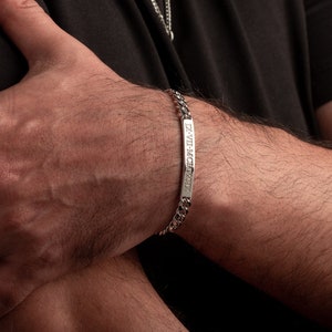 CADEAU PÈRE Bracelet homme personnalisé Cadeau pour lui Bracelet d'identification Bracelets prénom personnalisés Bracelet d'identification pour homme image 1