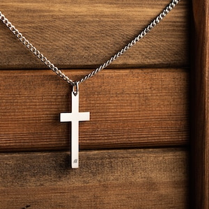 Collar cruzado para hombres - Collar cruzado personalizado - Regalo personalizado del Día del Padre - Collar cruzado grabado personalizado
