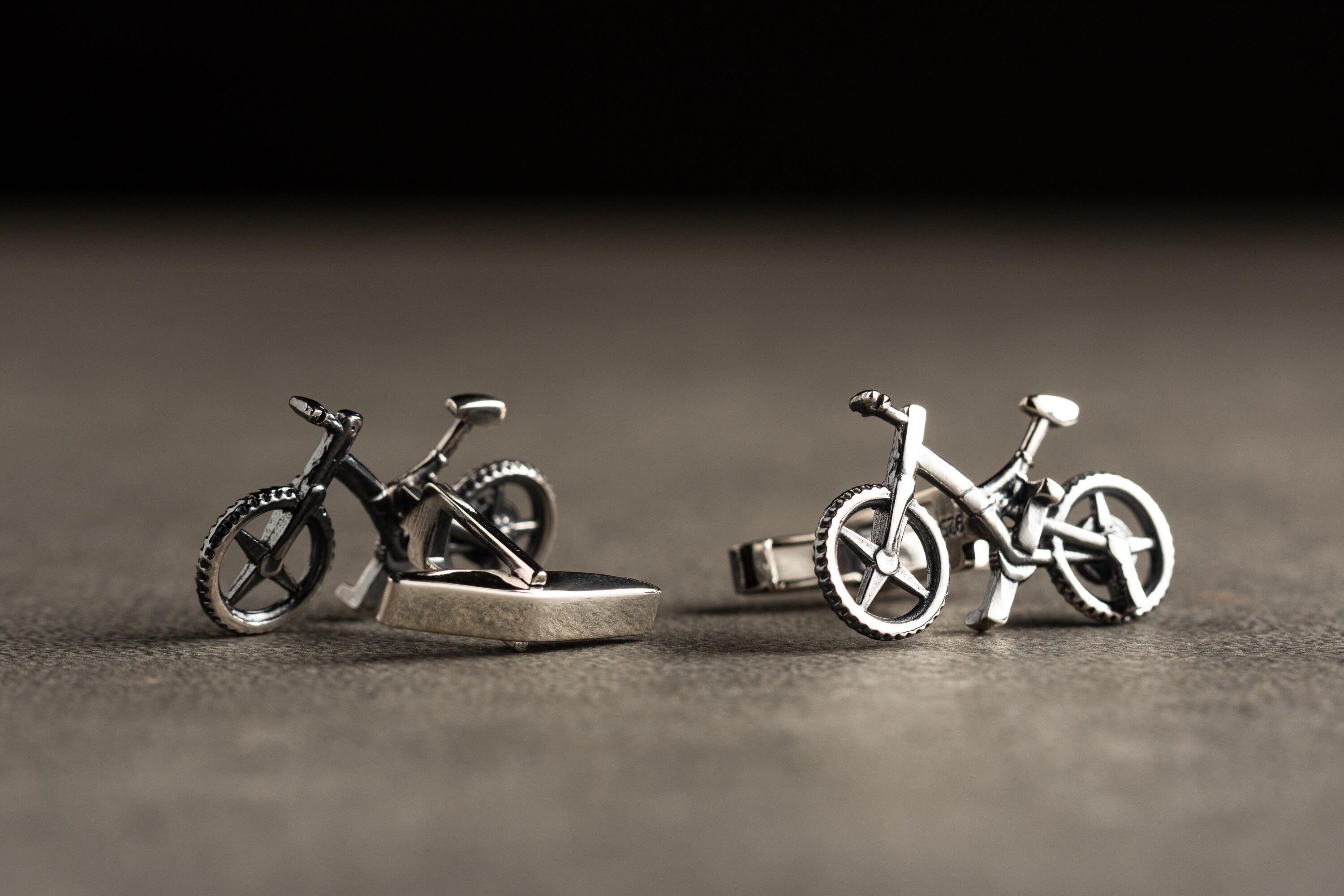 Boutons De Manchette émaillés Plaqués Argent - Thème Tour De France Vélo Course, Homme