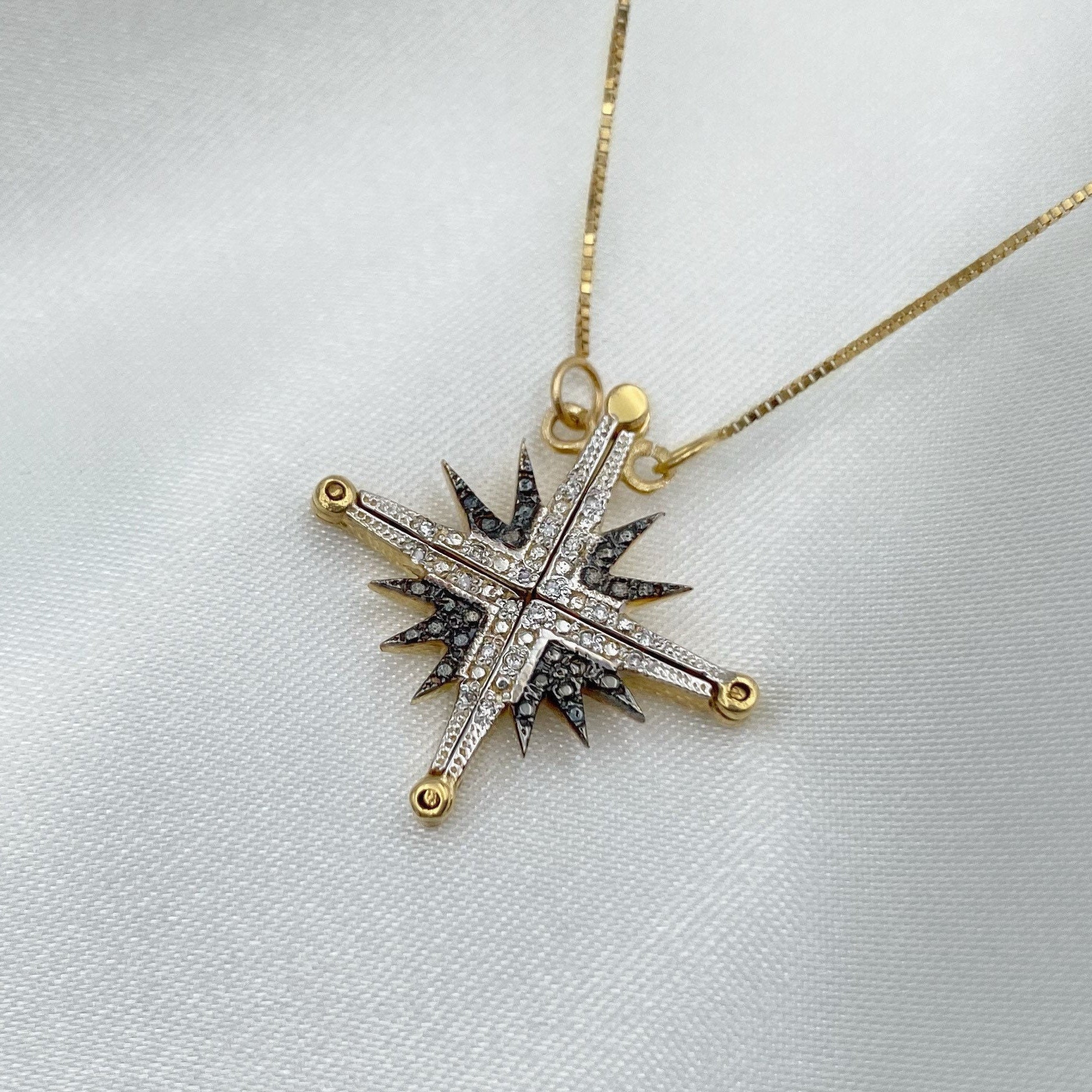 Star of Bethlehem Offnungsanhanger mit Halskette 14k Solid Gold Black White Diamonds von Star of Bethlehem Etsy