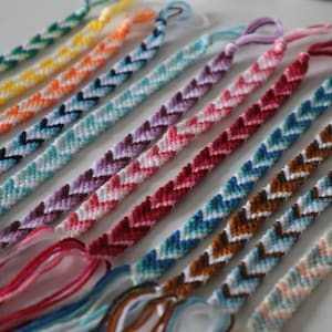 Bransoletka Surfer Anklet, Bransoletka Macrame Knoted, Bransoletka domowej roboty, Bransoletka przyjaźni, Boho, Bransoletka pleciona, Biżuteria Surfer, Tkana ręcznie, Hippie