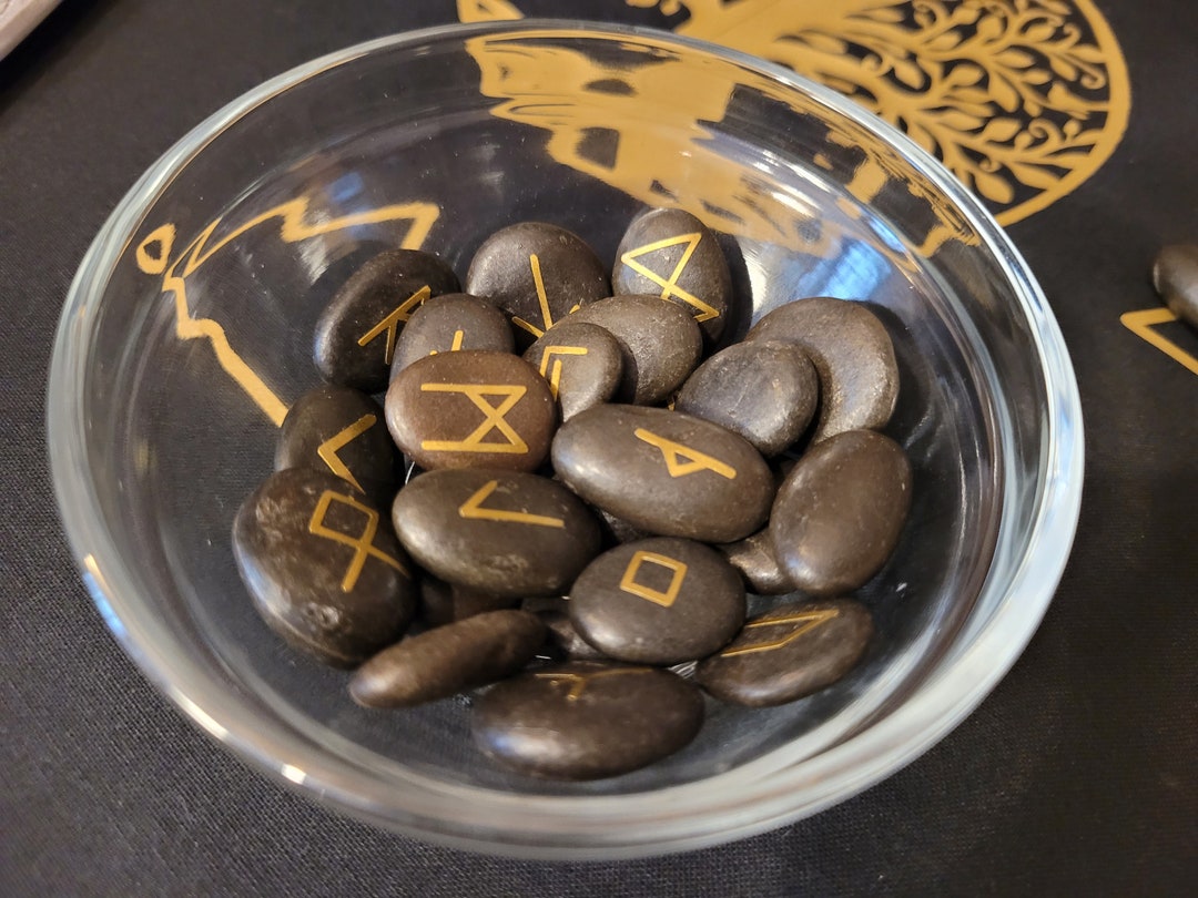 Eldar Futhark Rune Stone Set - Etsy UK