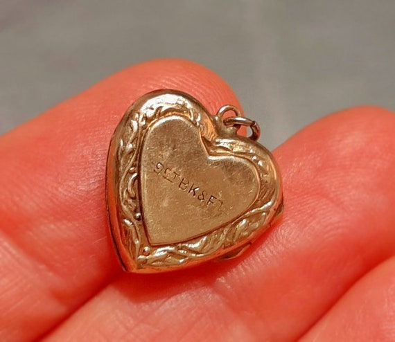 c.1909 Antique 9ct Gold Back and Front Heart Phot… - image 5