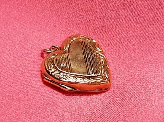 c.1909 Antique 9ct Gold Back and Front Heart Phot… - image 3