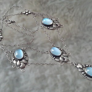 c.1900 Artes Artesanía Piedra lunar Piedras preciosas naturales Collar de adorno de plata Joyería antigua coleccionable única imagen 3