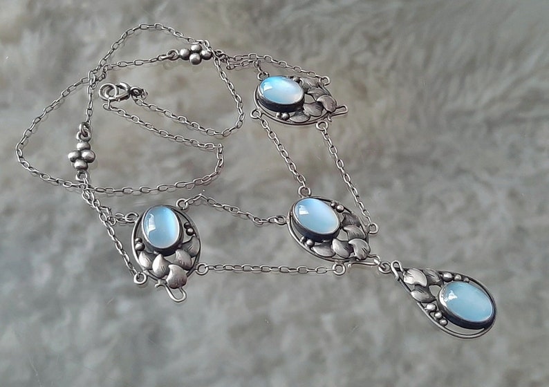 c.1900 Artes Artesanía Piedra lunar Piedras preciosas naturales Collar de adorno de plata Joyería antigua coleccionable única imagen 3