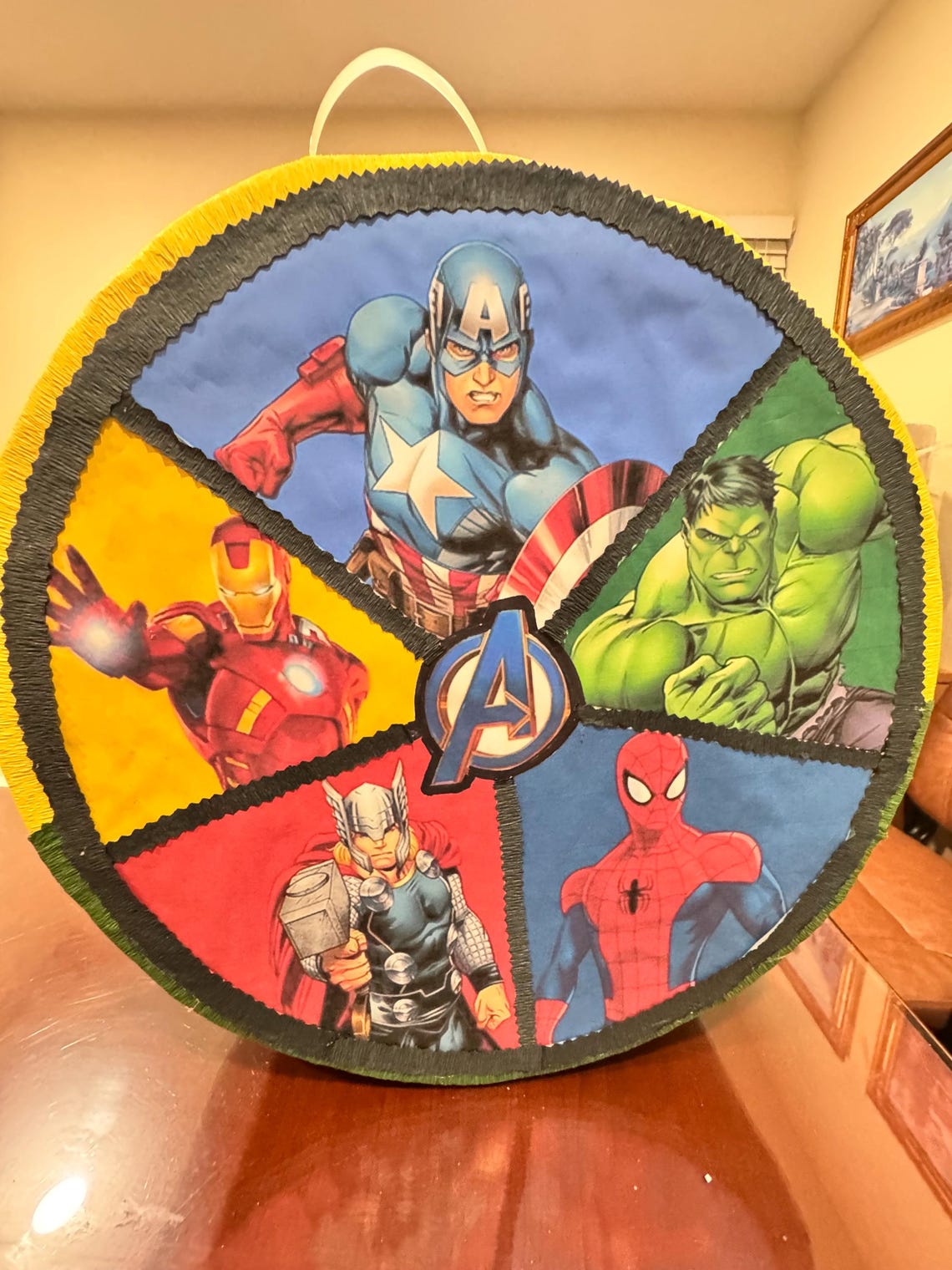 Piñata Invincible AVENGERS PIÑATA - Etsy