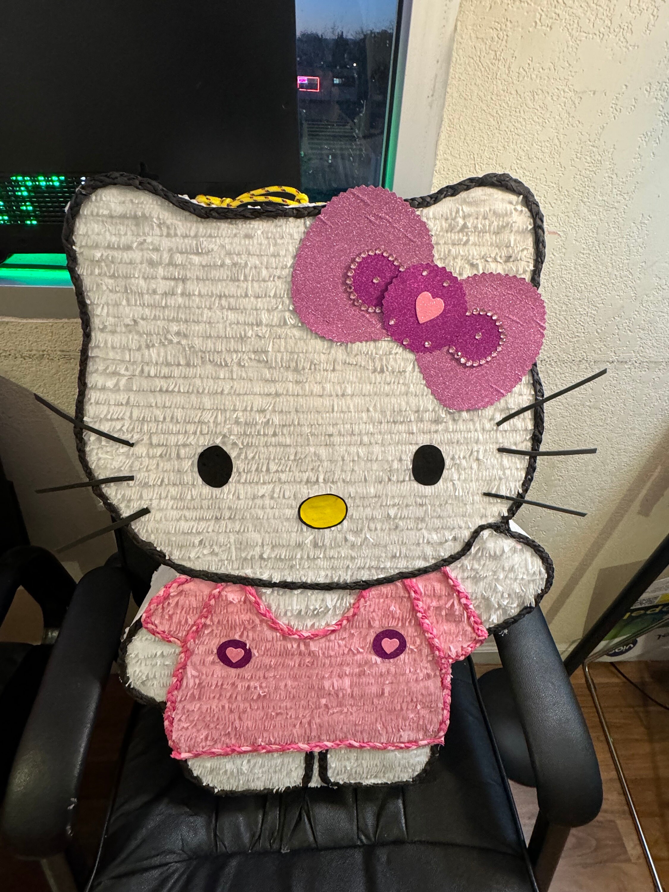 HELLO KITTY PINATA