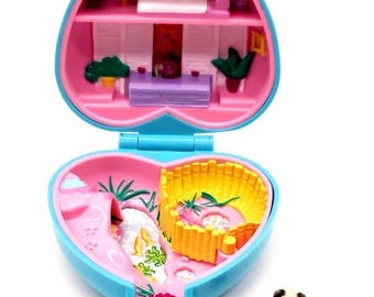 VINTAGE Bluebird Polly Pocket Pretty Pandas Pet Parade Blue Heart 1993 Vermist 1