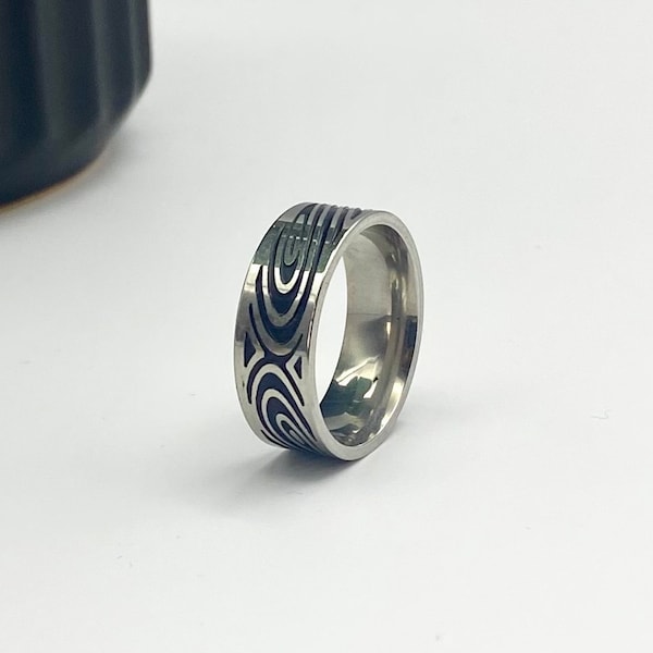 Mens Silver Swirl Pattern Ring - Retro Curved Pattern Band - Hippie Y2k jewellery - Boho Black Band - wave ring - Stainless Steel Ring