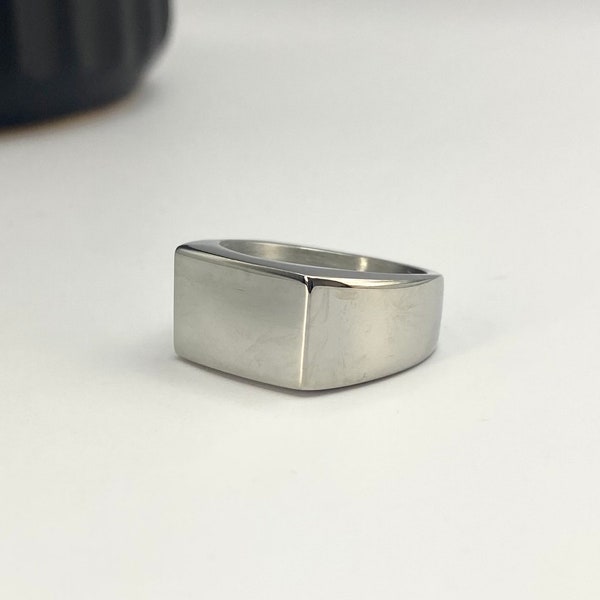 Silberner Siegelring – Rechteckiger Pinky-Siegelring für Herren – Ringe für Männer – Unisex-Bandring – Herren-Basic-Schmuck – Quadratischer Ring aus Edelstahl