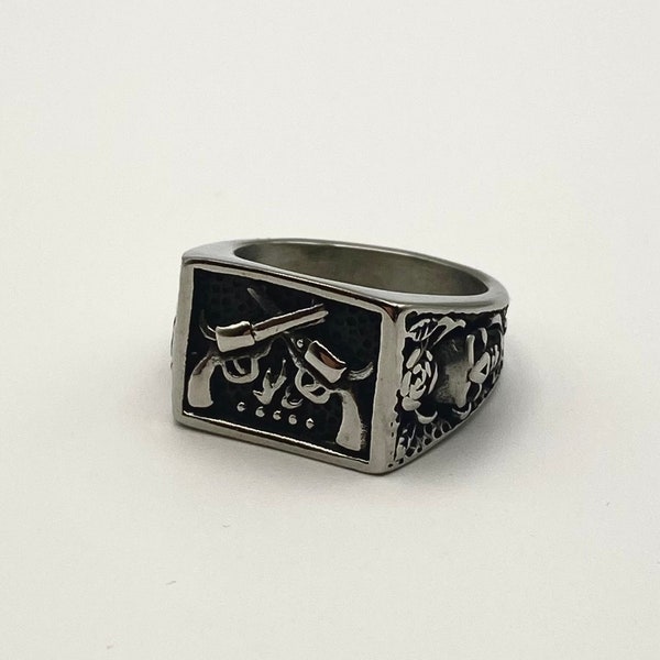 Chevalière à motif Dual Gun - chevalière carrée en acier inoxydable - bague à motif pistolet - bague en argent pour homme - chevalière rectangle revolver