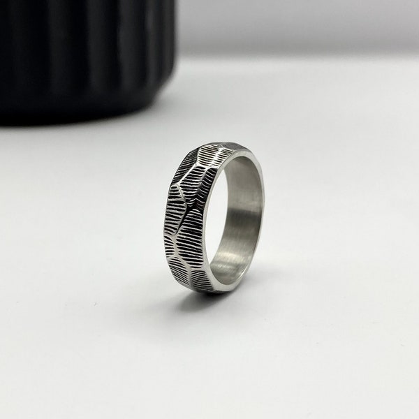 Mens Faceted Ring - Textured Ring - Silver Stainless Steel Hammered Ring - Geometric Unisex Ring - mens silver band - Gun Metal Grey Ring