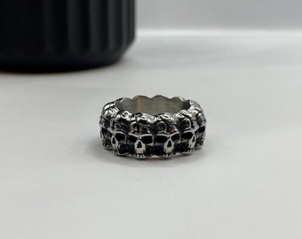 Infinity Skull Ring - Unisex Skull Ring - Stainless Steel Ring - Black Multi Skull Ring - Skull of Death ring - Pirate style skeleton ring