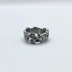 Silver Hammered Ring Stainless Steel Textured Ring Mens Silver Foiled Ring Unique Streetwear Jewellery Detailed Ring for Men image 5