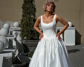 Wedding Ddress With Square Neckline | Satin Wedding Dress | Simple Stylish Bridal Gown | A-line Silhouette |  Wide Straps Dress | Boho | New