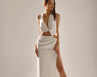 Sexy Wedding Dress, Open Back, Slit Wedding Gown, Boho, Beach Wedding Gown, Elegant, Ivory, Depp V-neck, Minimal, Stylish, Tight Silhouette