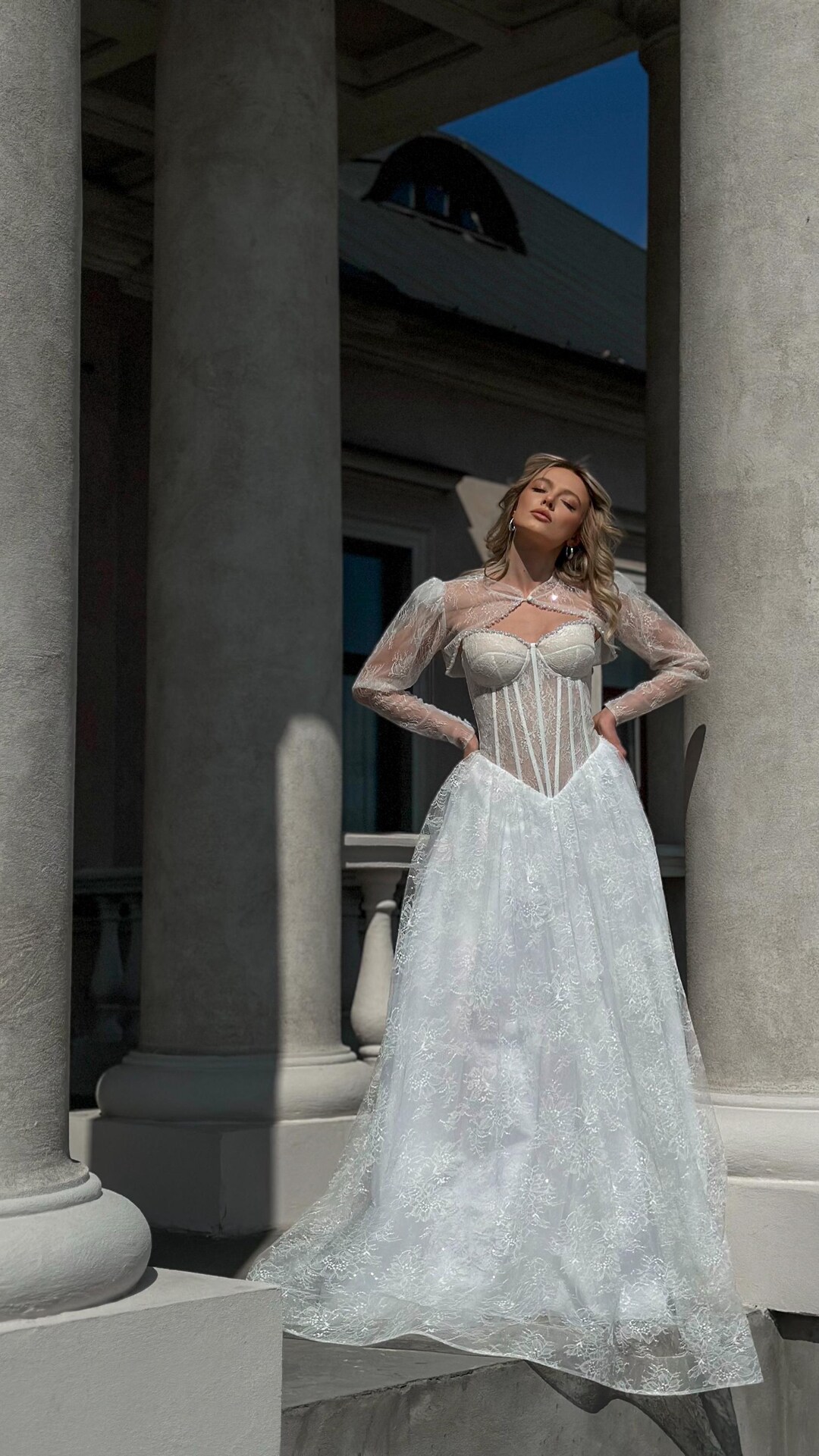 Vestido de novia, Vestidos de novia, Hombros descubiertos, Vestido de novia  de encaje, Mangas largas, Cuello alto México