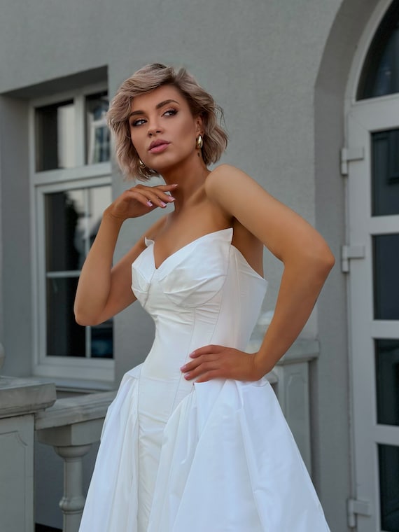 Taffeta Wedding Dress, Sweetheart Neckline, Bridal Gowns, Long Train, Sexy Bridal  Gown, Corset Dress, Modern Design, Ivory, Off-shoulders - Etsy