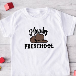 Howdy Pre-K Shirt, Cowboy vor Kindergarten T-Shirt, Cowboy Hut Kinder T-Shirt, Jungen VorKindergarten Shirt, Schulanfang, Schulanfang Geschenk