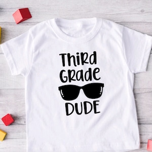 Jungen 3.Grad Shirt, dritte Klasse Dude Shirt, cooles Kinder T-Shirt, kleiner Dude T-Shirt, Brille Shirt, Schulanfang, erster Schultag Geschenk