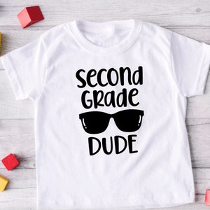 Jungen 2.Klasse Shirt, Zweitklasse Dude Shirt, cooles Kinder T-Shirt, kleiner Dude T-Shirt, Brillen Shirt, Schulanfang, Schulanfang Geschenk