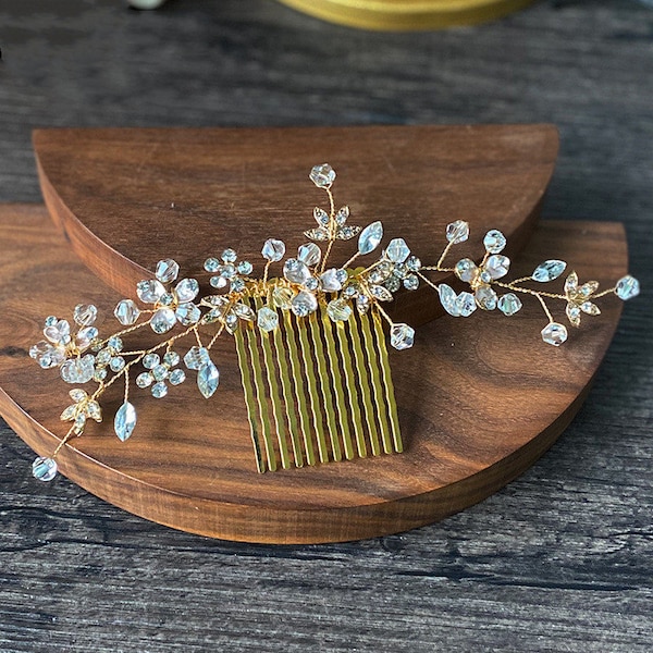 Crystal Bridal Hair Comb in Silver and Gold, Bridal Hair Accessory, Floral Wedding Clip, Wedding Hair Comb, Bridesmaid Hair Comb, Bridal