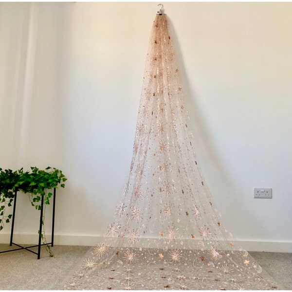 Stella embroidered wedding veil