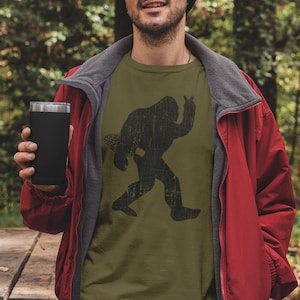 Bigfoot Foraging Morels, Bigfoot Shirt, Morel Mushroom Shirt, Foraging TShirt, Mushroom Hunting Tee