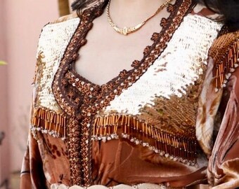 Caftan Marocain Traditionnel – L’Artisanat au Cœur de l’Héritage