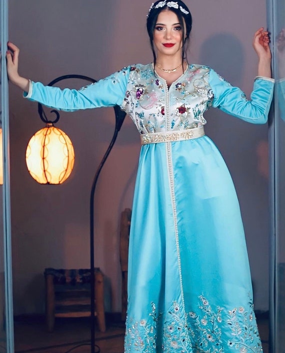 Robe Caftan Élégante – Mariage, Fiançailles Ou Soirée Spéciale