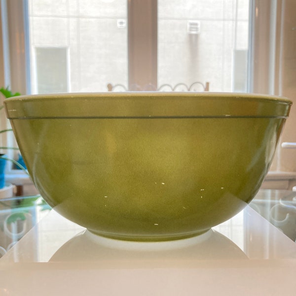 Vintage Pyrex Verde/Avocado/Olive Green 2.5 QT Mixing/Nesting Bowl | 403